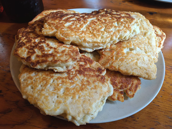 Oat buttermilk pancakes