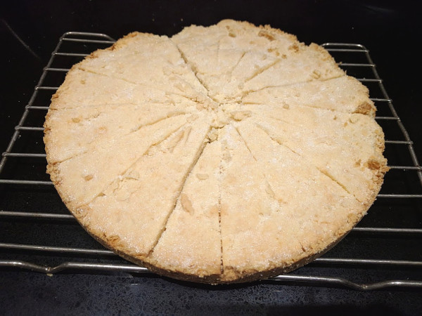 Shortbread cooling on wire rack